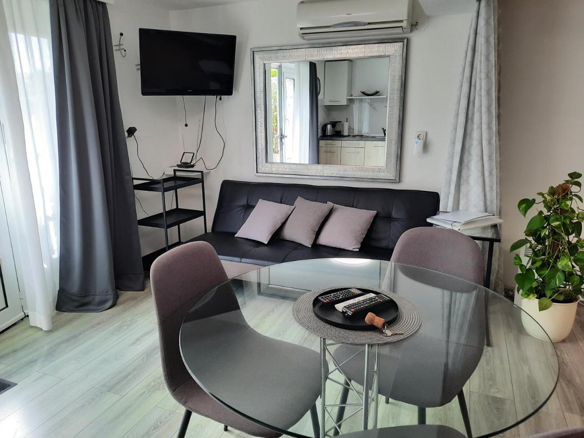 Apartments Anita Цриквеница Экстерьер фото